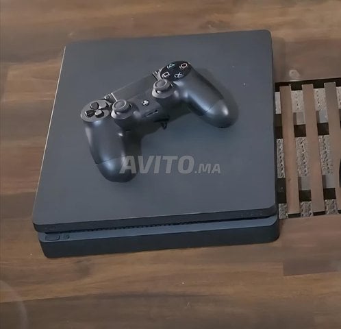 ps4 slim ba9i bhal jdid