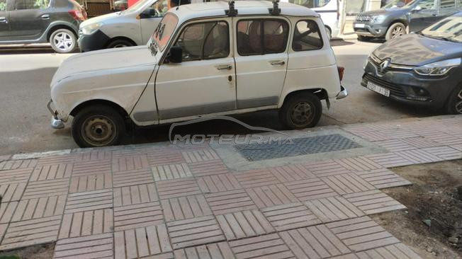 Renault R4 Essence Manuelle 1986 à Casablanca