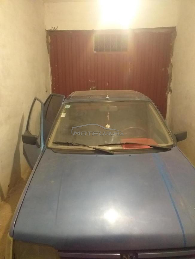 سيارة للبيع نواحي مدينة ميدلت 