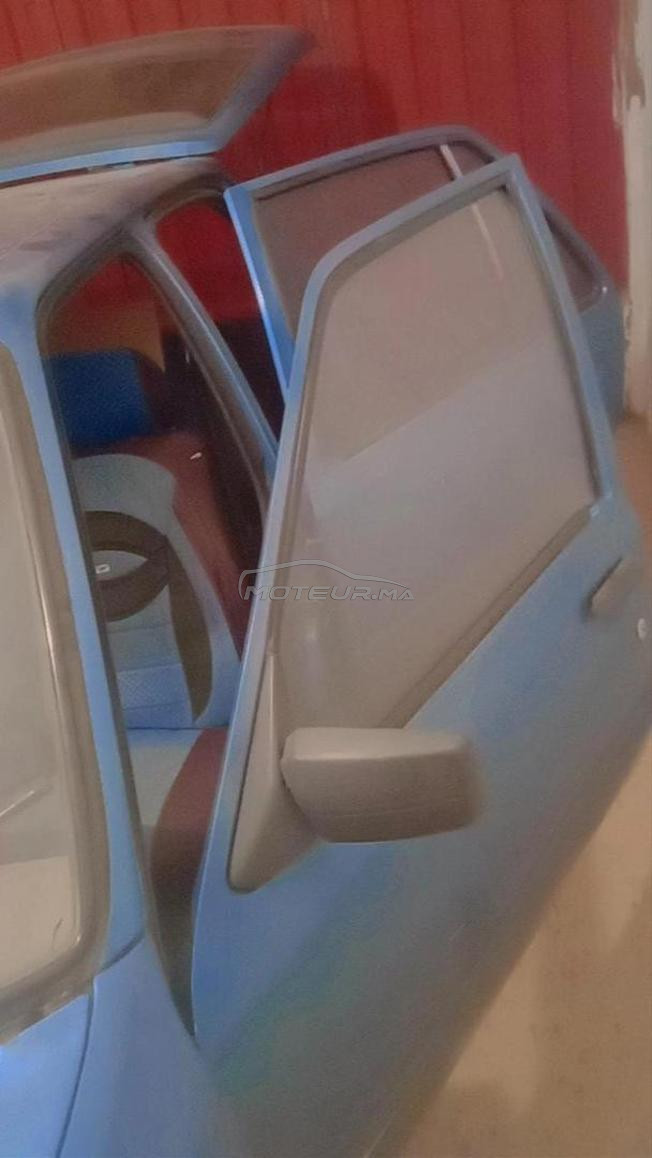 سيارة للبيع نواحي مدينة ميدلت 