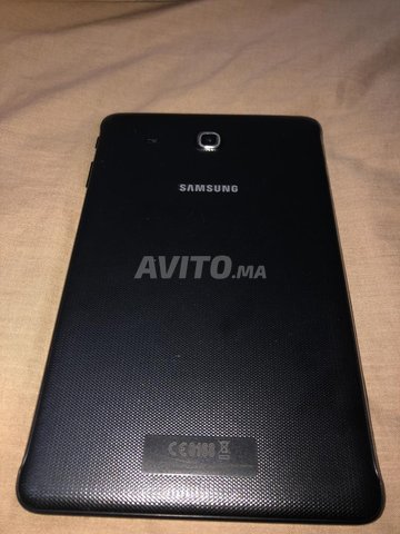 À vendre tablette Samsung Galaxy Tab E 9.6 