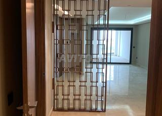 استوديو كبير مدار تدّارت