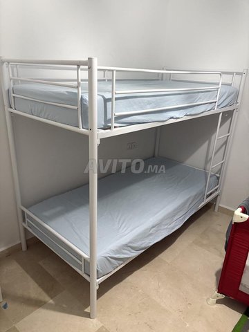 lit superposé avec matelas