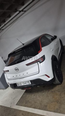 Opel Mokka - 2023 - Premiere main  - tout option