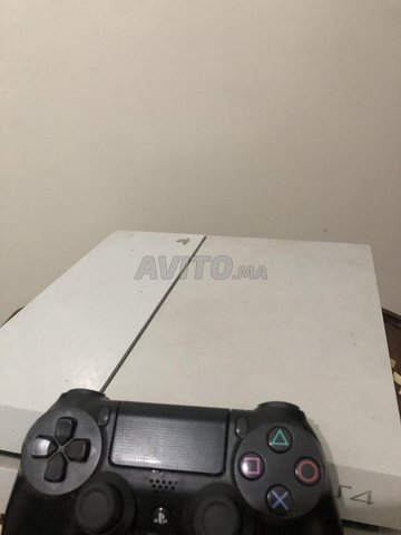 ps4 500g,manette et gta 5 cd