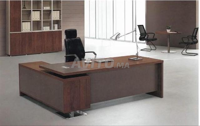matériel de bureau\bureau président \ chaise dispo