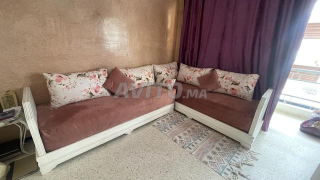 Salon Marocain avec bois et rideaux de salon - 2