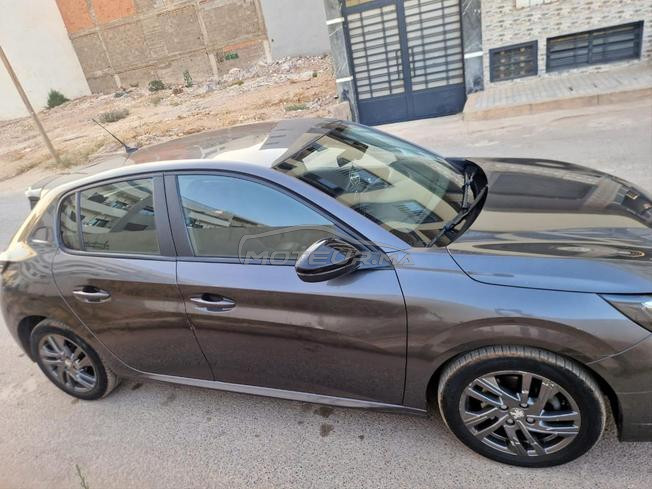 Peugeot 208 Diesel Automatique 2022 à Casablanca