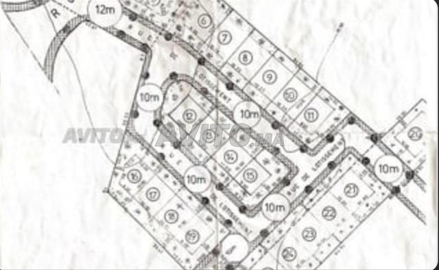 terrain 2 façades à vendre 