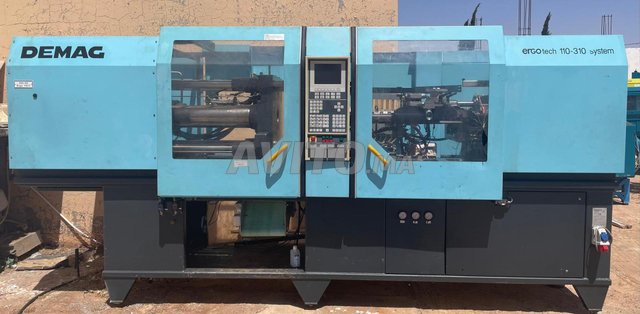 Machine d'injection de plastique Demag Er 110-310 