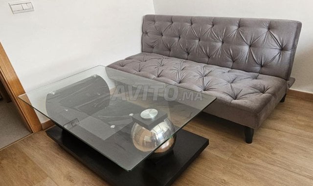 Canapé moderne et Table basse en verre  bon état