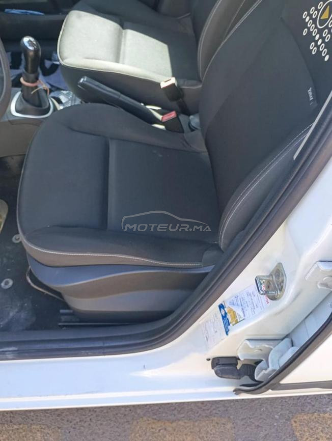 Renault Clio Essence Manuelle 2011 à Casablanca