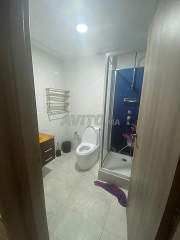 Appartement équipé et propre à louer quotidiennement à Fès - image 4