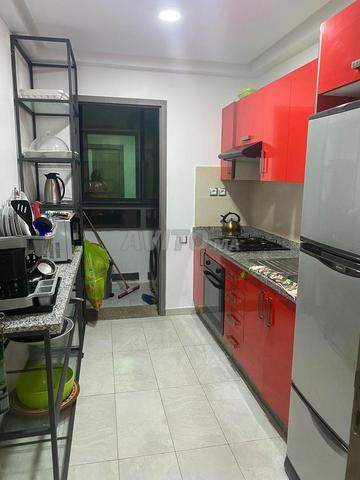 Appartement équipé et propre à louer quotidiennement à Fès - image 5