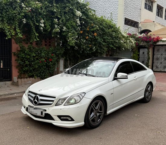 Mercedes-Benz E250 coupé
