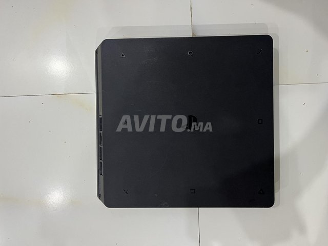 PS4 Slim très bon état