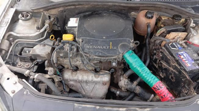 Renault Clio Essence Manuelle 2006 à Taza