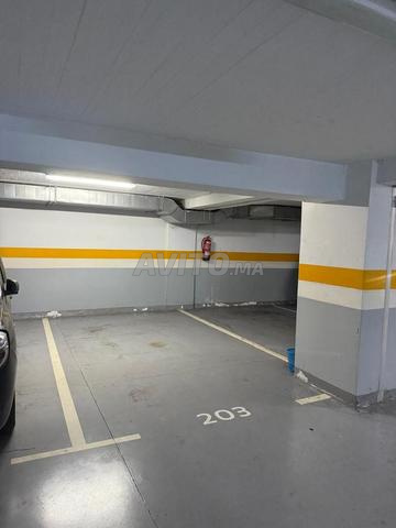 Place parking à louer - Rue Molière Racine Casa - 2