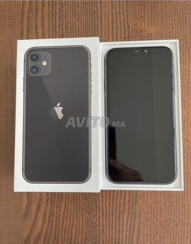 IPHONE 11 64Go