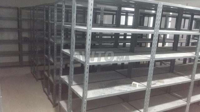 رفوف تخزين خفيفة الجودة العالية لترتيب منتجاتك