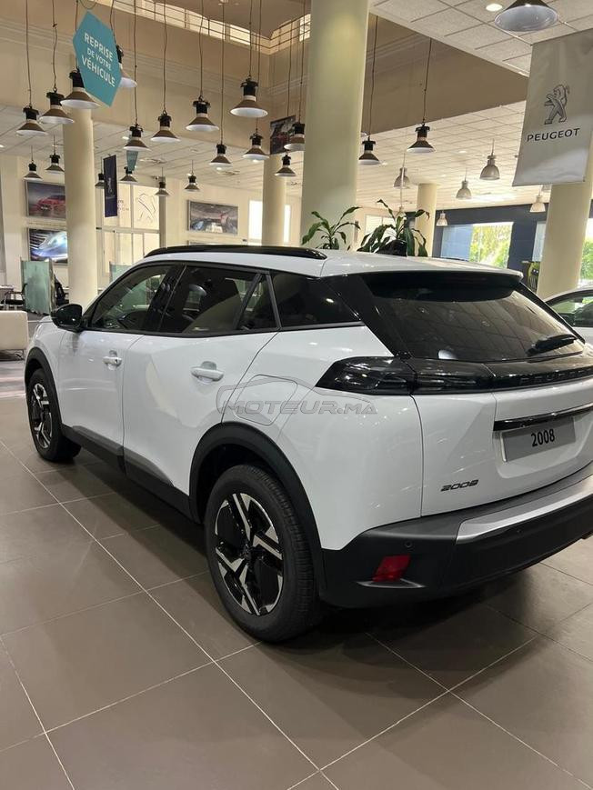 Peugeot 2008 Diesel Automatique 2024 à Agadir