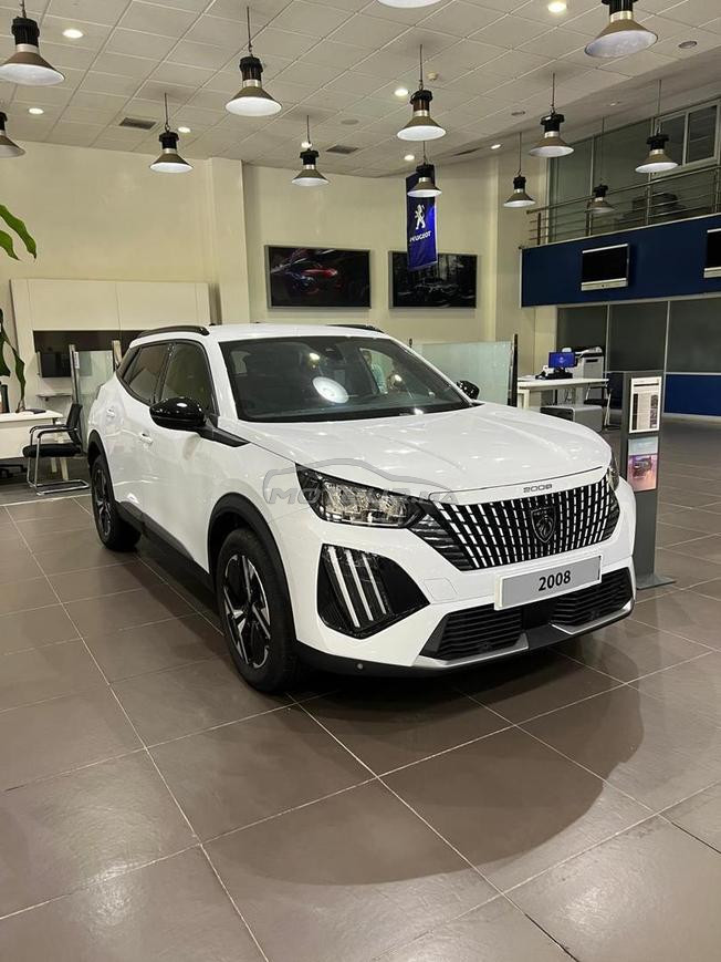 Peugeot 2008 Diesel Automatique 2024 à Agadir