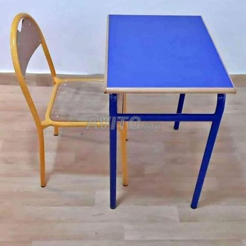 mobilier de scolaires\les chaises\tableau\ table