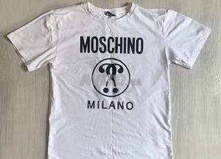 T-SHIRT MOSCHINO ORIGINAL  TAILLE  S
