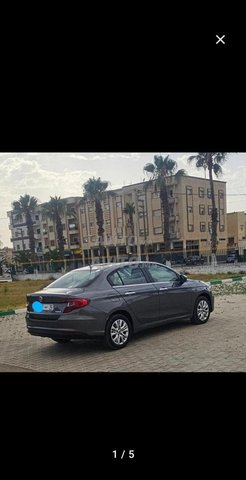 Fiat tipo 1,6 .6 cv . 120 ch . 