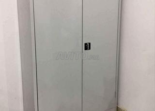 Armoire métallique porte battante\rideau\coulisse