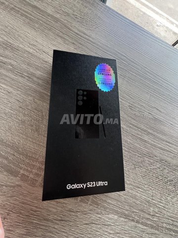 SAMSUNG S23 ULTRA 512 PRESQE NEUF / MA7AL