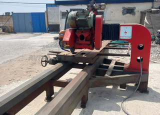 منشار رخام و الجرانيت