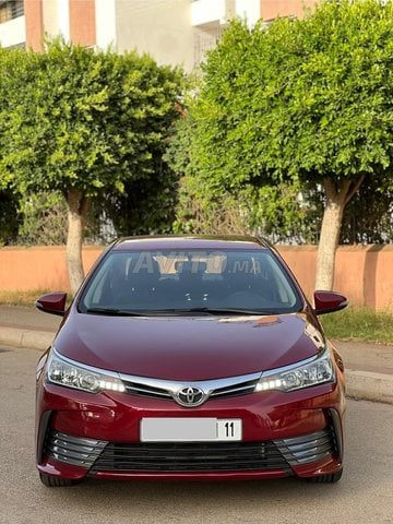 Toyota Corolla Luxe 2017