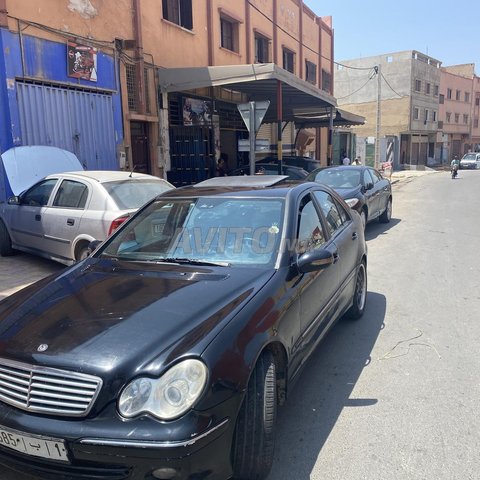Mercedes-Benz 220 Diesel Manuelle 2002 à Safi