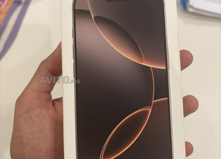 iPhone 16 Pro Gold Neuf sous scellé et boîtier SIM