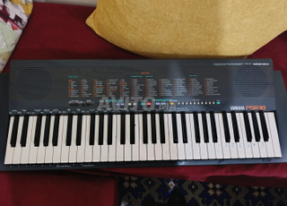 بيانو للبيع الداخلة