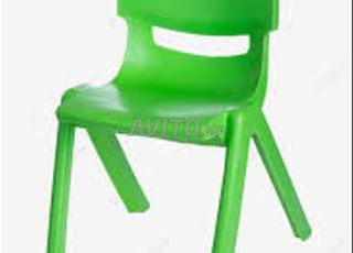 CHAISE  EN PLASTIQUE FABRIQUATION CRECH