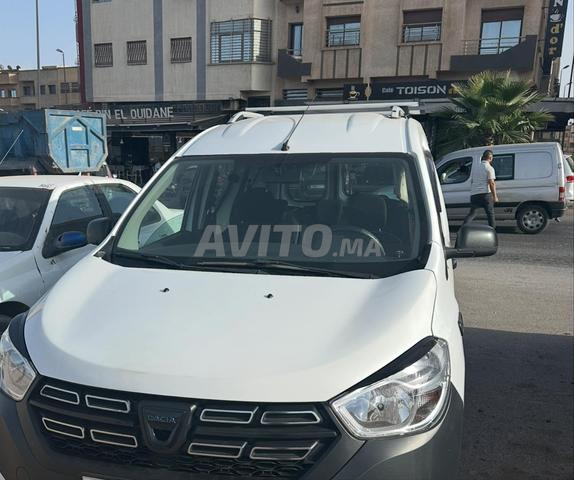 عندي السيارة في ملكي بغت نشتغل ونقل بضئع