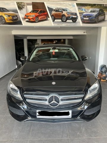 Mercedes-Benz 220 Diesel Automatique 2016 à Temara