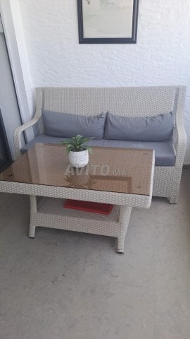 Vente canapés avec pour terrasse 