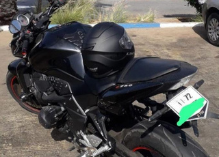 Kawasaki z750 r - Noir - Peu utilisée