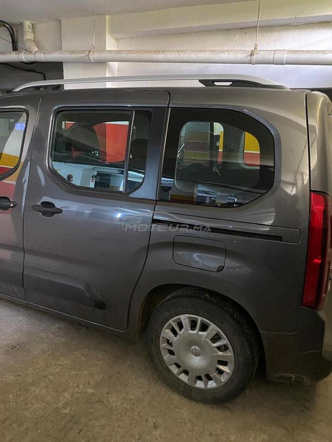 vendre Opel combo diesel gris métallisé bon état 