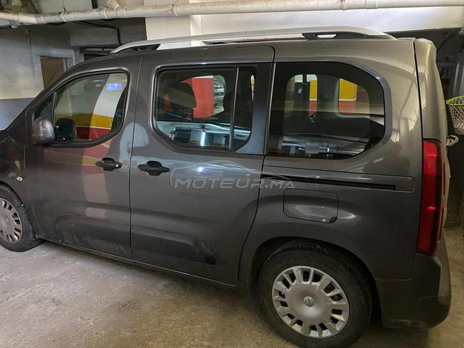 vendre Opel combo diesel gris métallisé bon état 