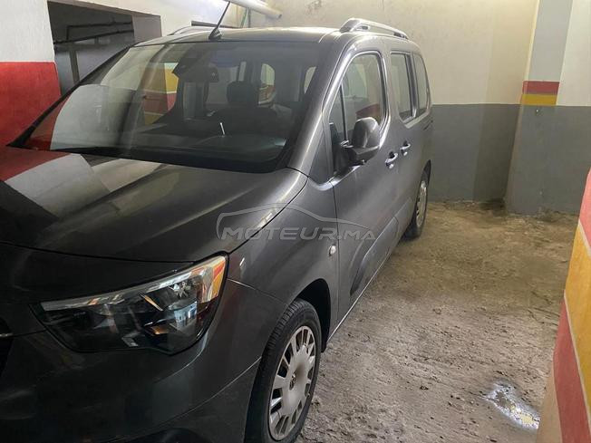 vendre Opel combo diesel gris métallisé bon état 