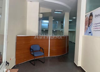 LOCAL COMMERCIAL À LOUER À MERS SULTAN 210M