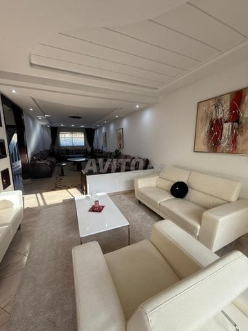 منزل جميل R1 بمساحة 200 متر مربع في حي المنزه سيم