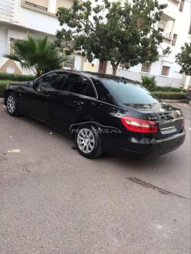 voiture tres bnn état avec motor ba9i jdiiiiiid