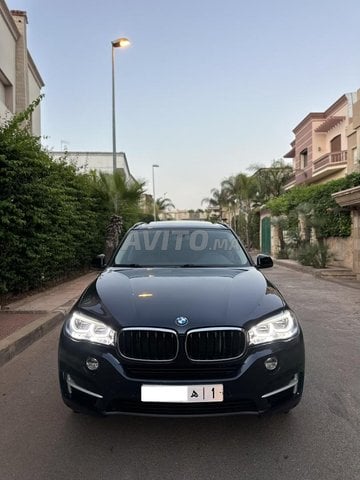 BMW X5.    