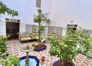 Riad et 2 Douiriat à Vendre