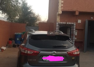 سيارة ممتازة للبيع 